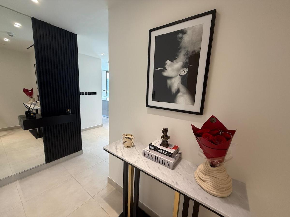 Elegant & Luxury 2Br Apartment Burj And Canal View Sabkhah Extérieur photo