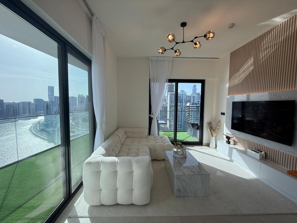 Elegant & Luxury 2Br Apartment Burj And Canal View Sabkhah Extérieur photo