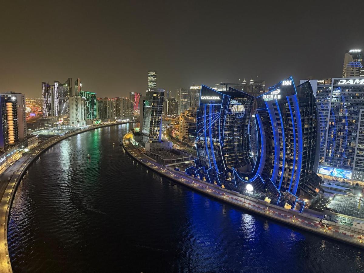 Elegant & Luxury 2Br Apartment Burj And Canal View Sabkhah Extérieur photo