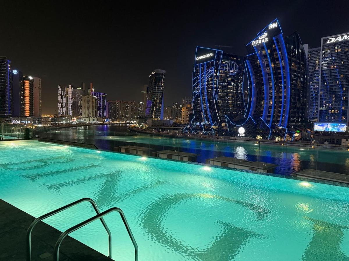 Elegant & Luxury 2Br Apartment Burj And Canal View Sabkhah Extérieur photo